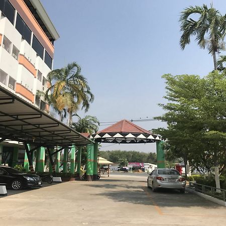 Lopburi Residence Hotel Exteriér fotografie